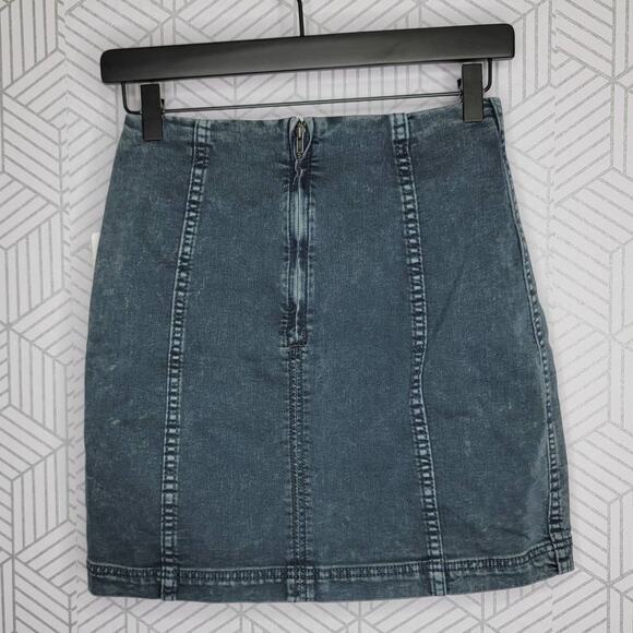 Free People Denim Modern Fem High Rise Mini Skirt - Picture 4 of 11